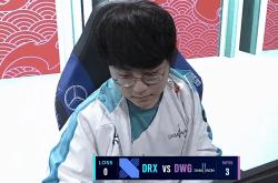 雷速体育下载-TES翻盘DRX，Peanut拿下关键大龙入围赛3:0（北京）