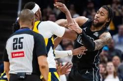 雷速体育官方-篮网队在关键时刻领先击败对手，晋级总决赛