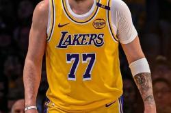 雷速体育官网首页-爵士爆冷美国男篮，莫里斯高光表现的简单介绍