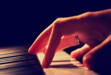 雷速体育电脑版官网下载-中国爆冷乌拉圭，阿拉巴统治全场：足球奇迹背后的激情与智慧