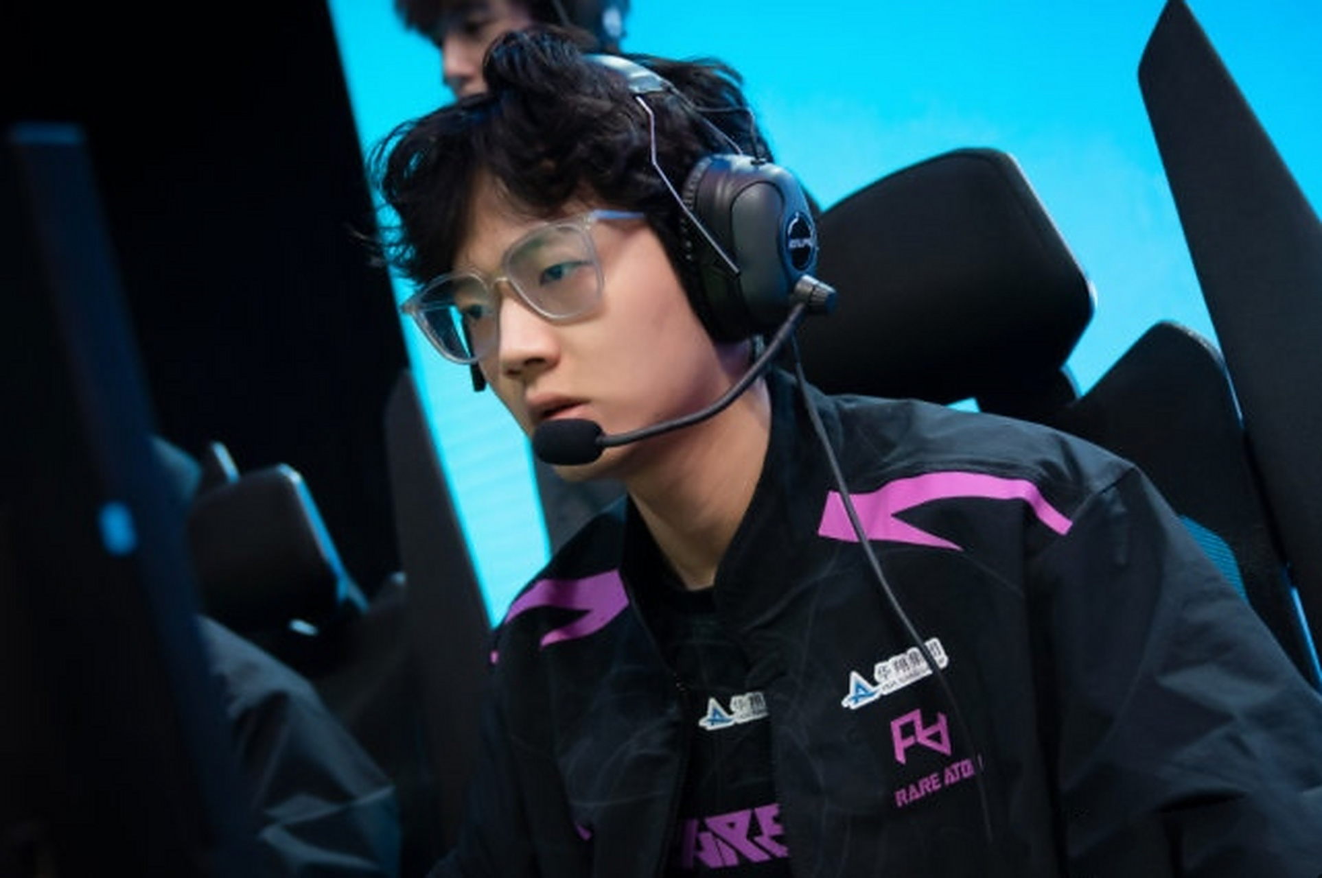 C9轻取IG，369开启传奇时刻全球总决赛3:2（成都）