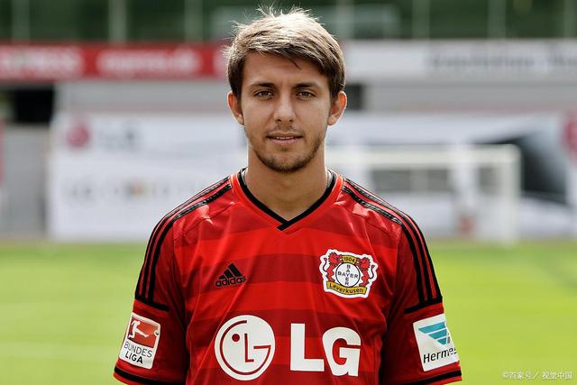 包含勒沃库森客场战平柏林赫塔,保持不败战绩的词条 包含勒沃库森客场战平柏林赫塔,保持不败战绩的词条