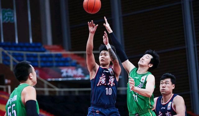 强队再战赛场,谁能夺得瞩目胜利?的简单介绍 强队再战赛场,谁能夺得瞩目胜利?的简单介绍