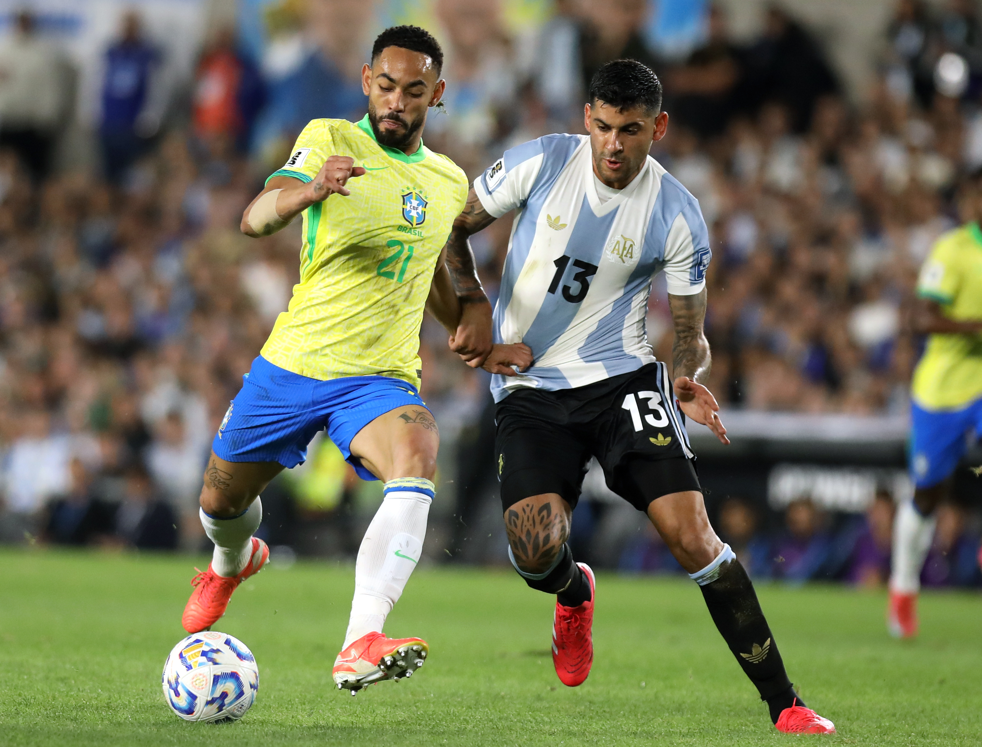 全球足球界的焦点赛事引人关注 全球足球界的焦点赛事引人关注