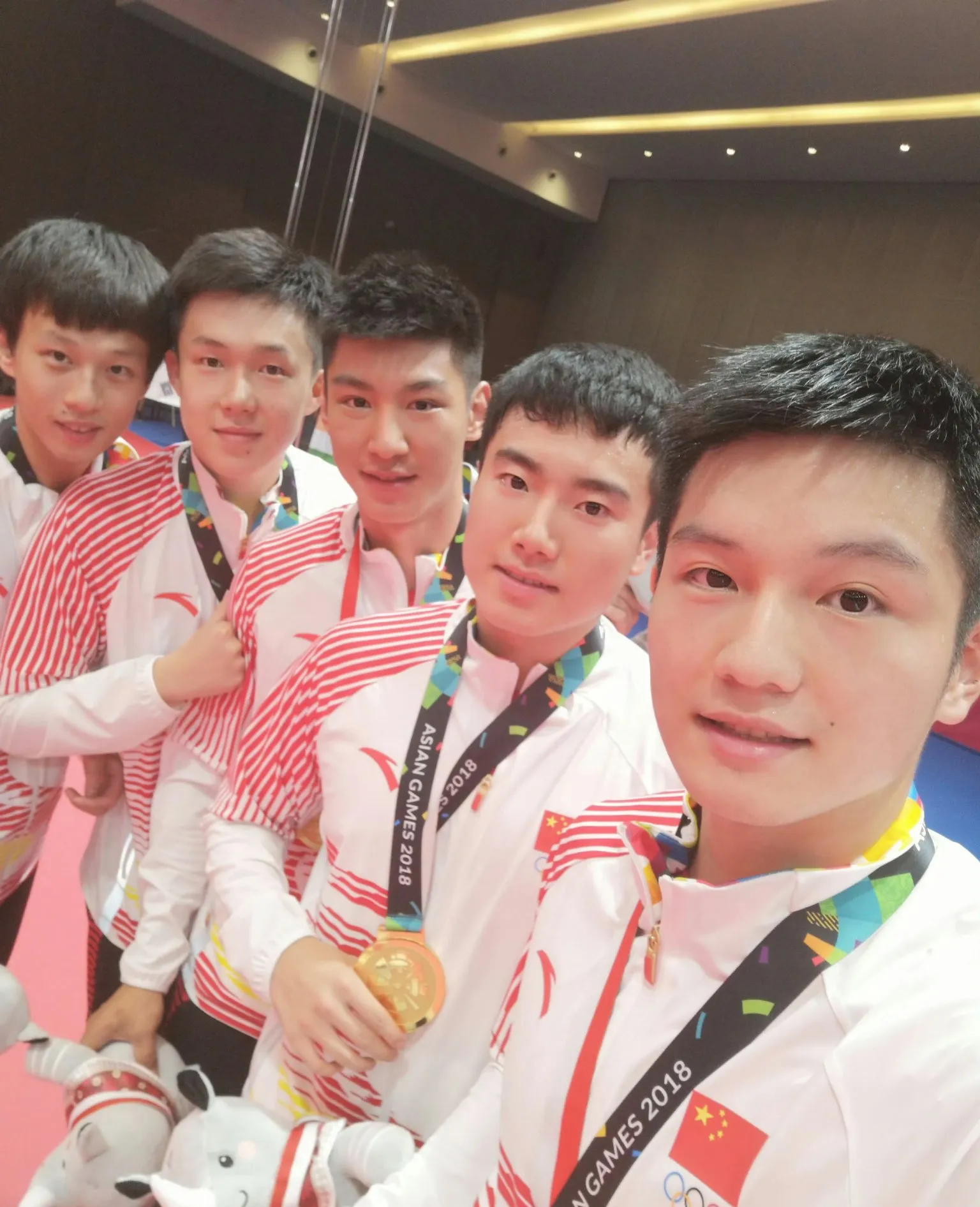 英国乒乓球队险胜奥地利乒乓球队，王皓统治全场的简单介绍